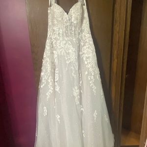 Wedding dress